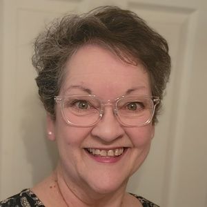 Meet your Posher, Deborah